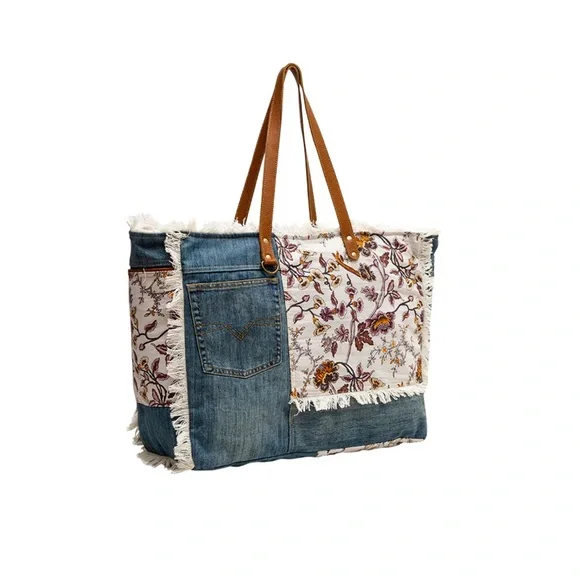 Myra Bag- Venture Weekender - Picture 3 of 9